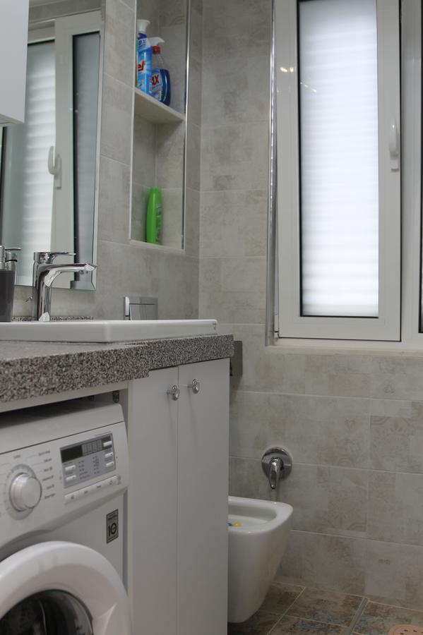 Absolute Blloku Apartment Тирана Екстер'єр фото