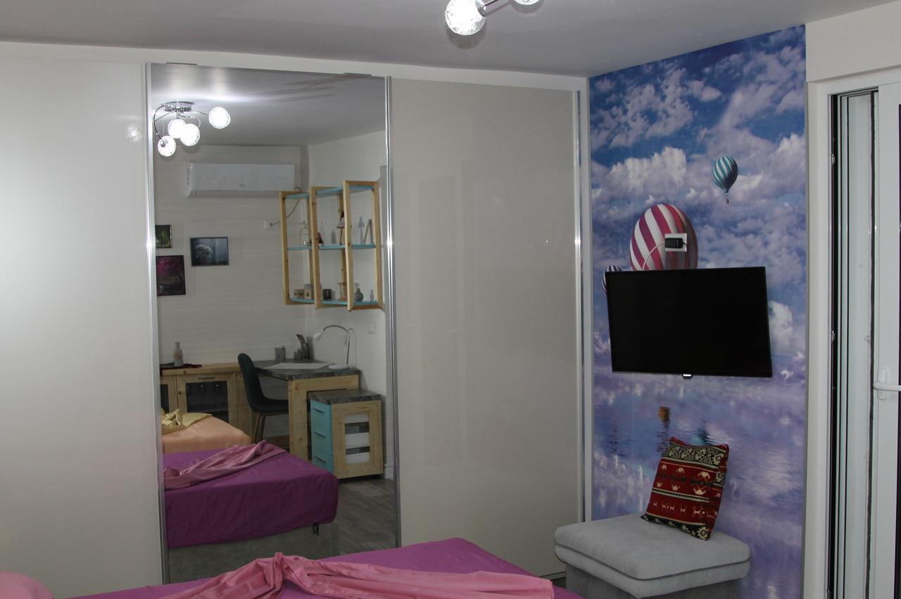 Absolute Blloku Apartment Тирана Екстер'єр фото